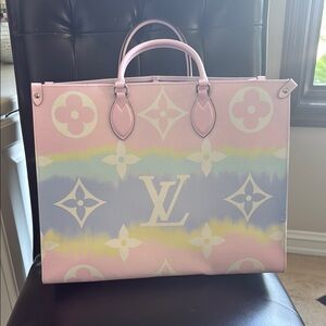 Louis Vuitton OnTheGo Tote Limited Edition Escale Monogram Giant GM